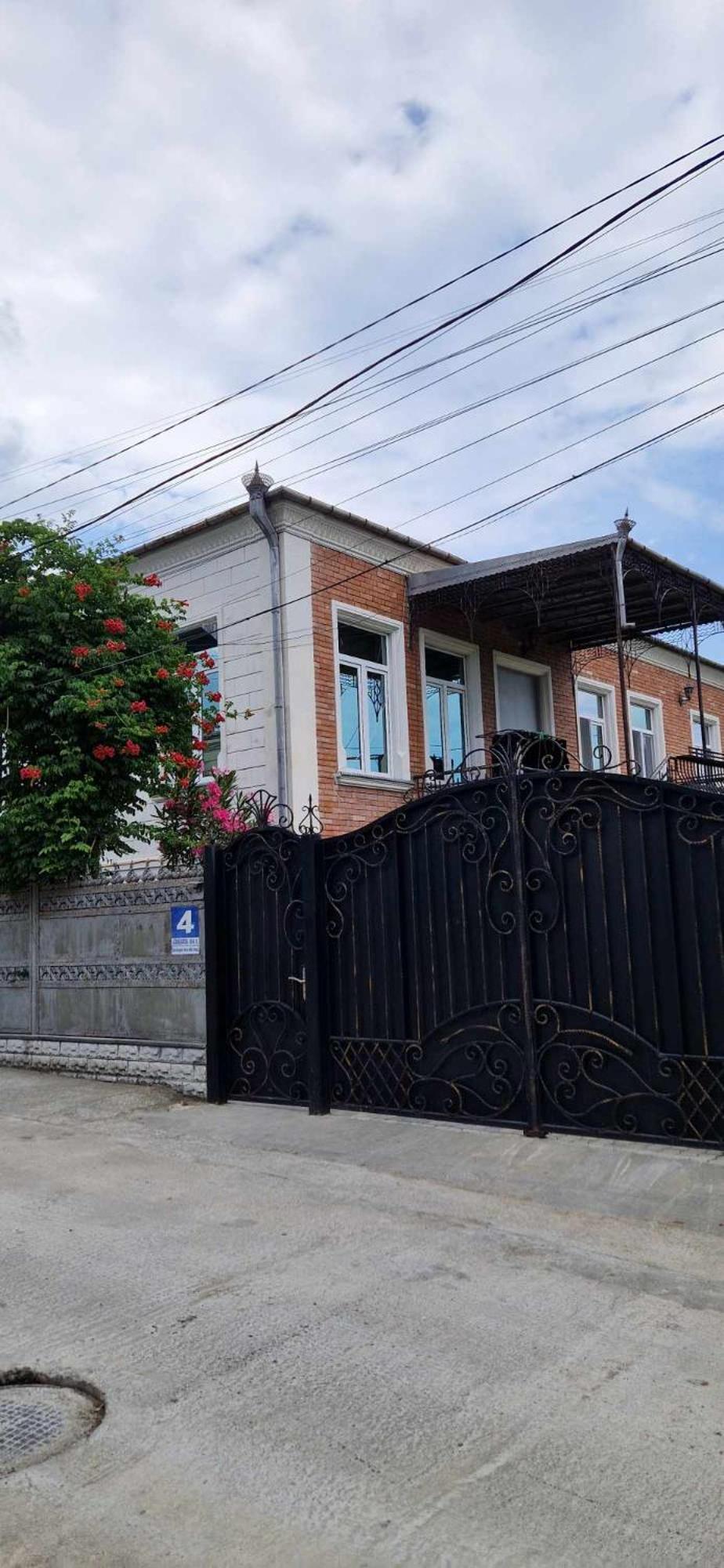 House Of Greenery Kutaisi Luaran gambar